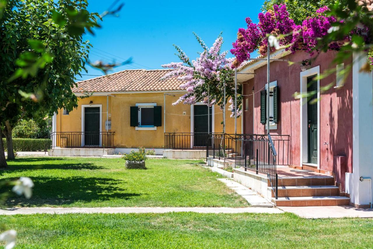 Nemorosa Holiday Houses Méson Yerakaríon Exterior foto